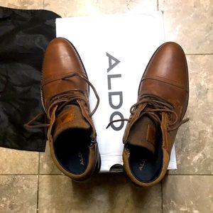 NWOT Aldo Casual boots